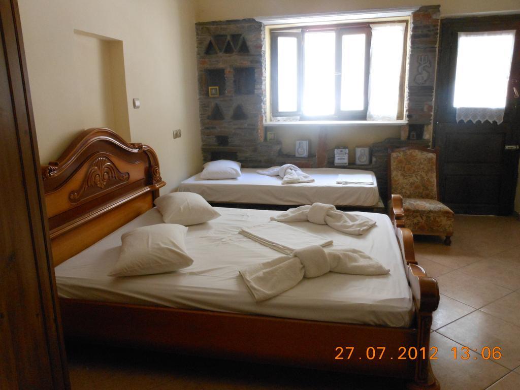 Afroditi Panormos  Kültér fotó